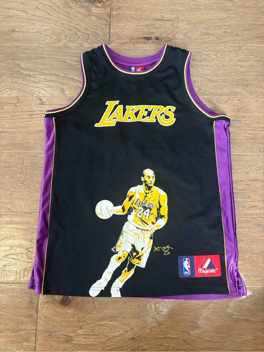 Kobe Bryant Lakers 24 Authentic Majestic Jersey Embroidered Size 14/16 L Youth